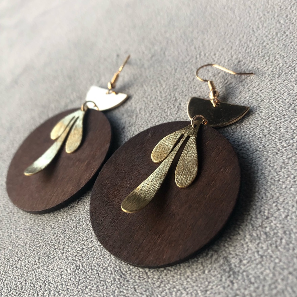 Wood Dangle Earring with Gold Tone Drop Accents ~ Brand New!